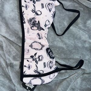 Patterned Bikini Top with Black Trim Broken Promises size L